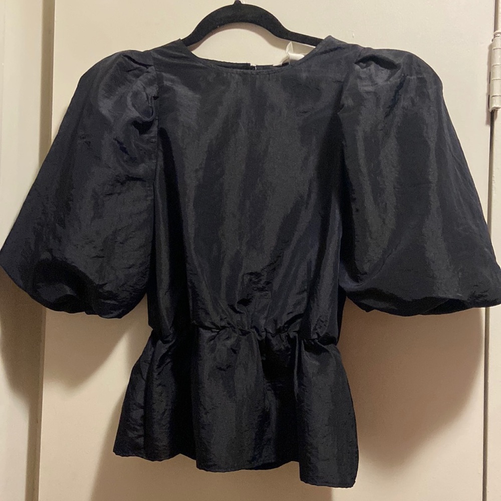 H&M Black Taffeta puff sleeve Top